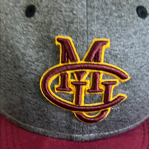 Nike Gray and‎ Red Snapback Hat - Picture 4 of 15